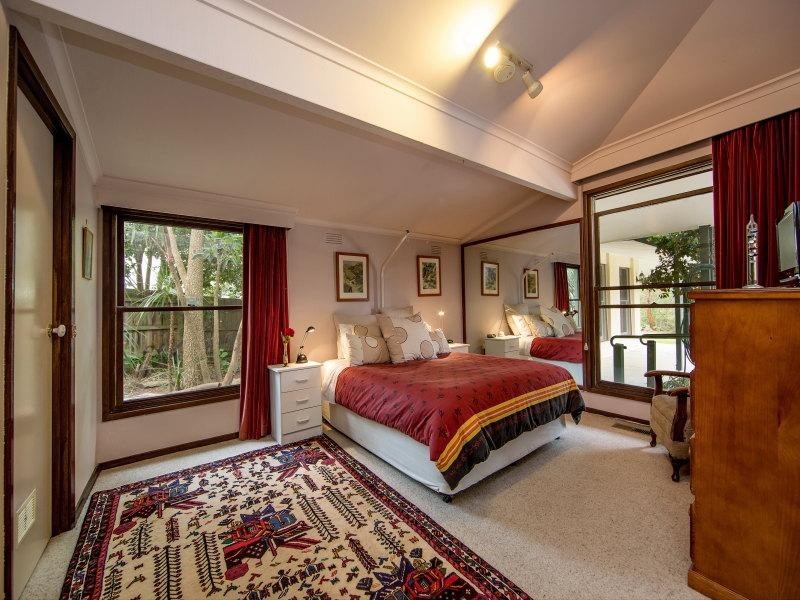 7 Meadow Lane, Mount Eliza VIC 3930