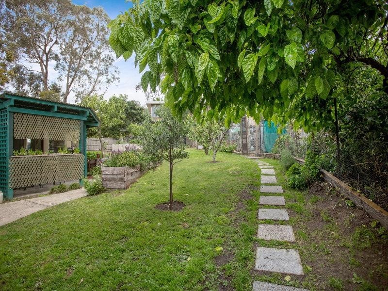 7 Meadow Lane, Mount Eliza VIC 3930