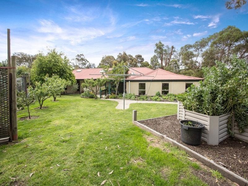 7 Meadow Lane, Mount Eliza VIC 3930