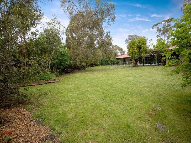 7 Meadow Lane, Mount Eliza VIC 3930