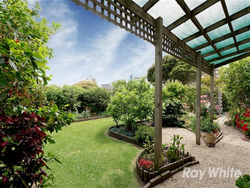4/11 Napier Street, Mornington VIC 3931