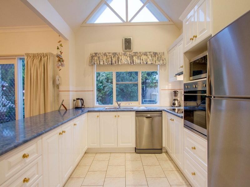 2 Morning Mist Court, Mornington VIC 3931