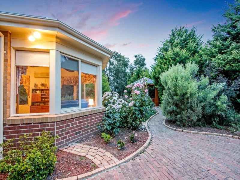 2 Morning Mist Court, Mornington VIC 3931