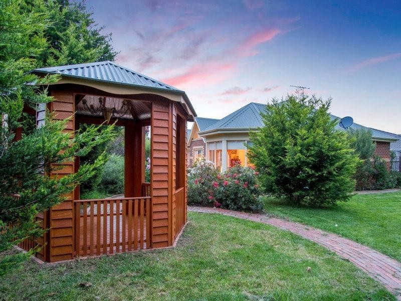 2 Morning Mist Court, Mornington VIC 3931