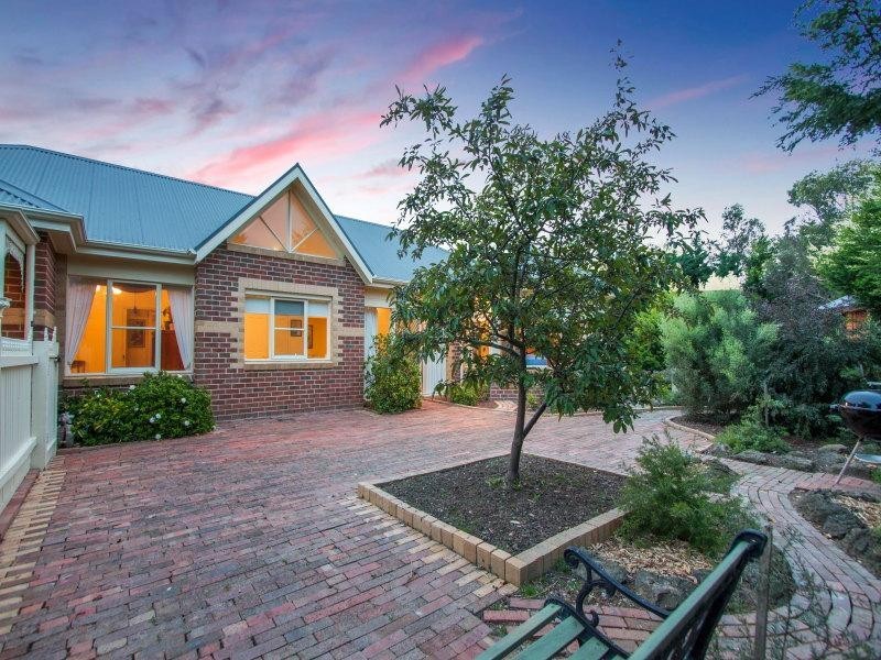 2 Morning Mist Court, Mornington VIC 3931