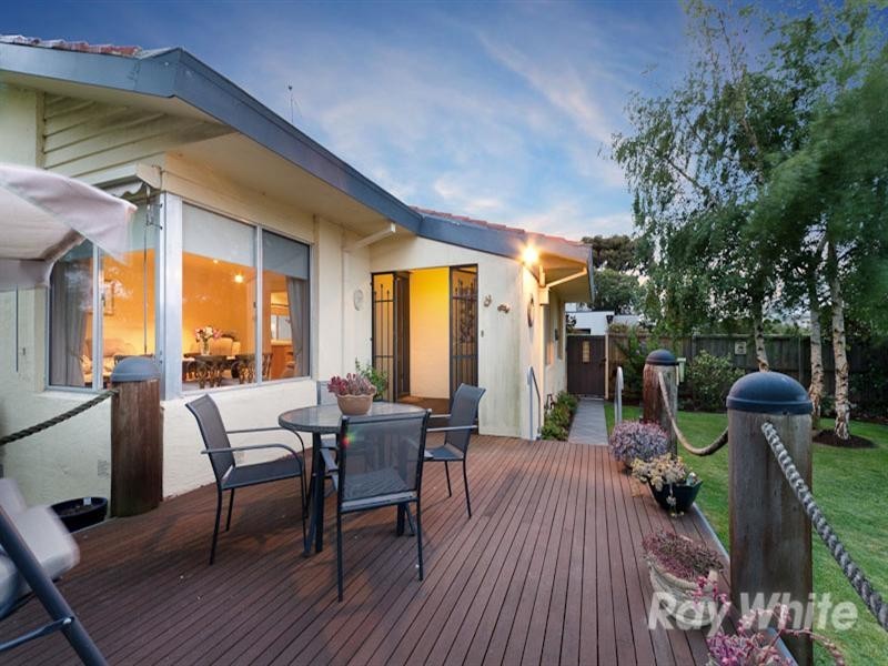 1/38 Hampden Street, Mornington VIC 3931