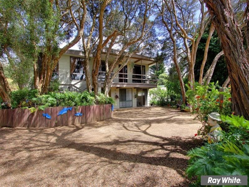 16 Lucien Road, Rye VIC 3941