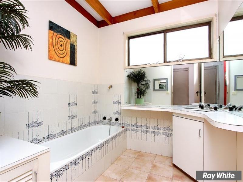 16 Lucien Road, Rye VIC 3941