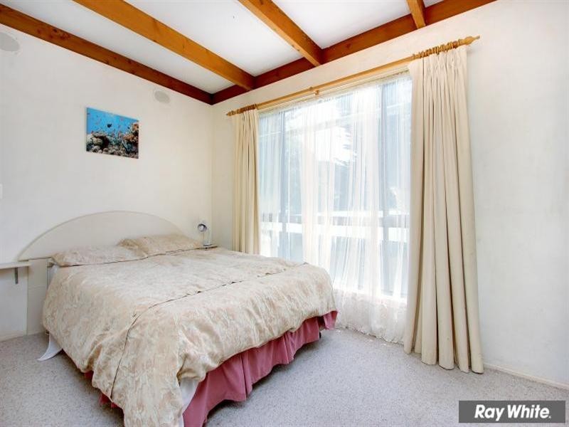 16 Lucien Road, Rye VIC 3941