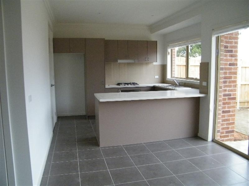 2/5 Wood Street, Mornington VIC 3931