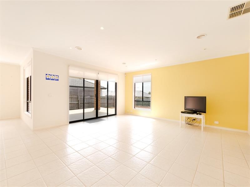 11 Marriott Drive, Mount Martha VIC 3934