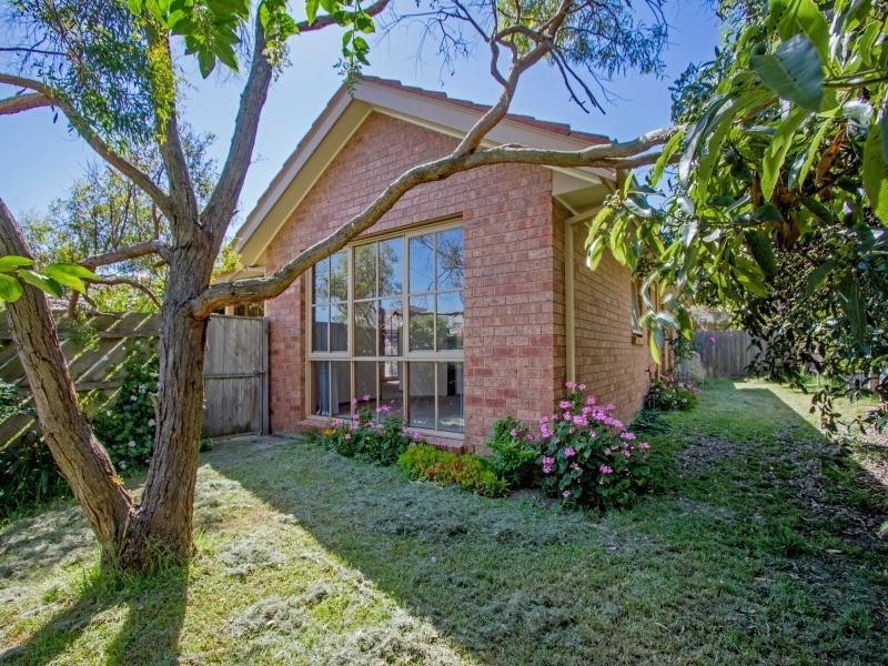 1/53 Nunns Road, Mornington VIC 3931