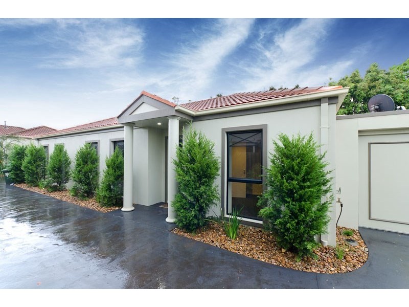 2/12 Macdonald Grove, Mornington VIC 3931