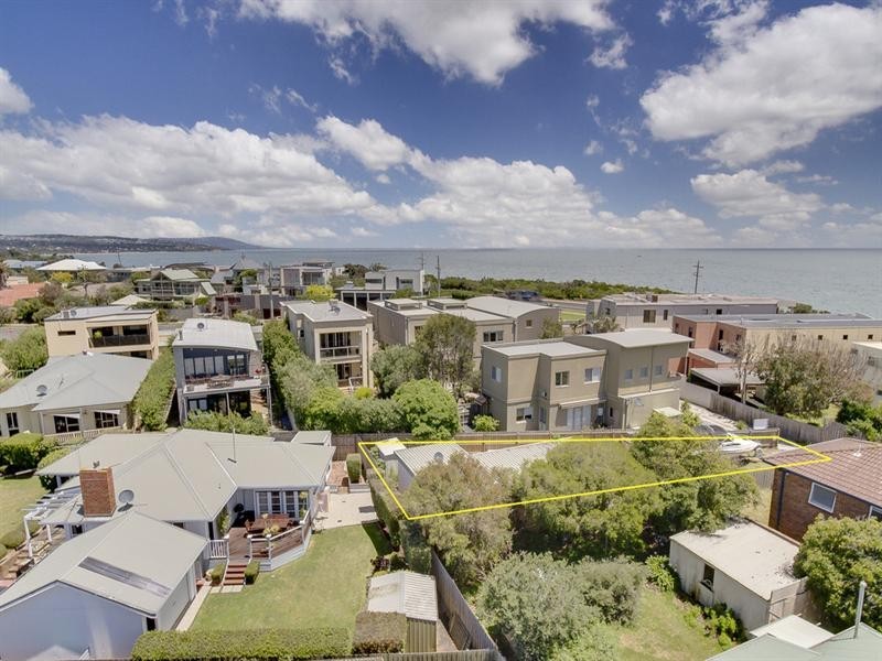 4a Fleming Street, Mornington VIC 3931