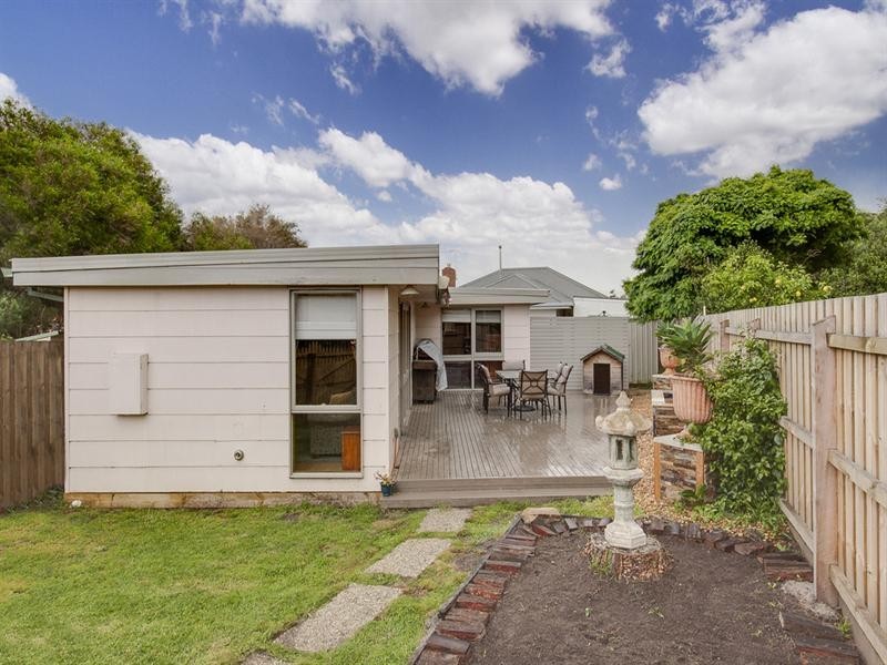 4a Fleming Street, Mornington VIC 3931