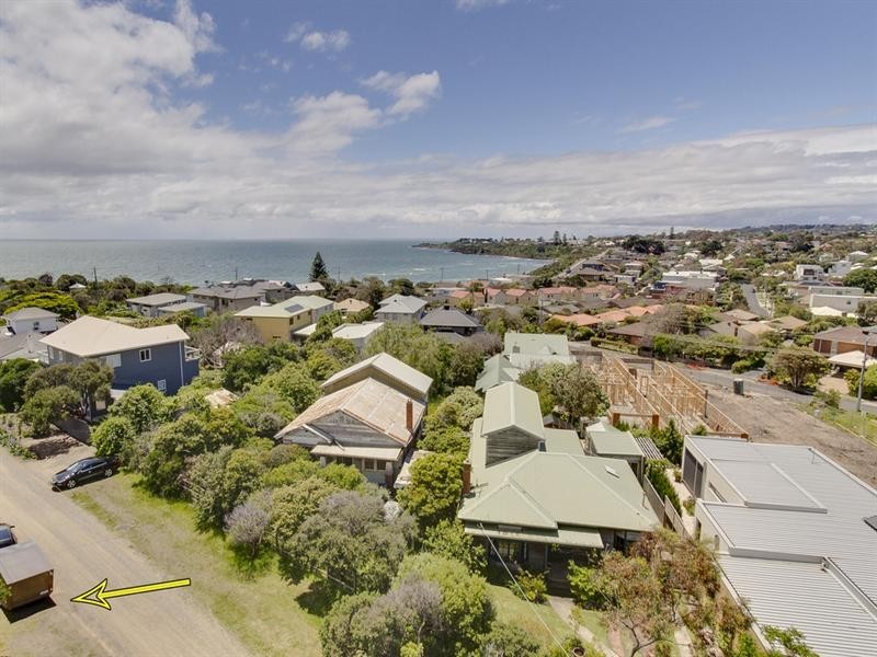 4a Fleming Street, Mornington VIC 3931