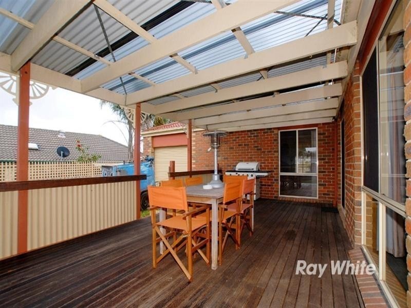 1 Beacon Drive, Langwarrin VIC 3910