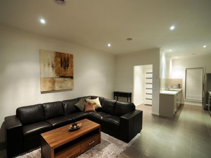 2/239 Dunns Road, Mornington VIC 3931