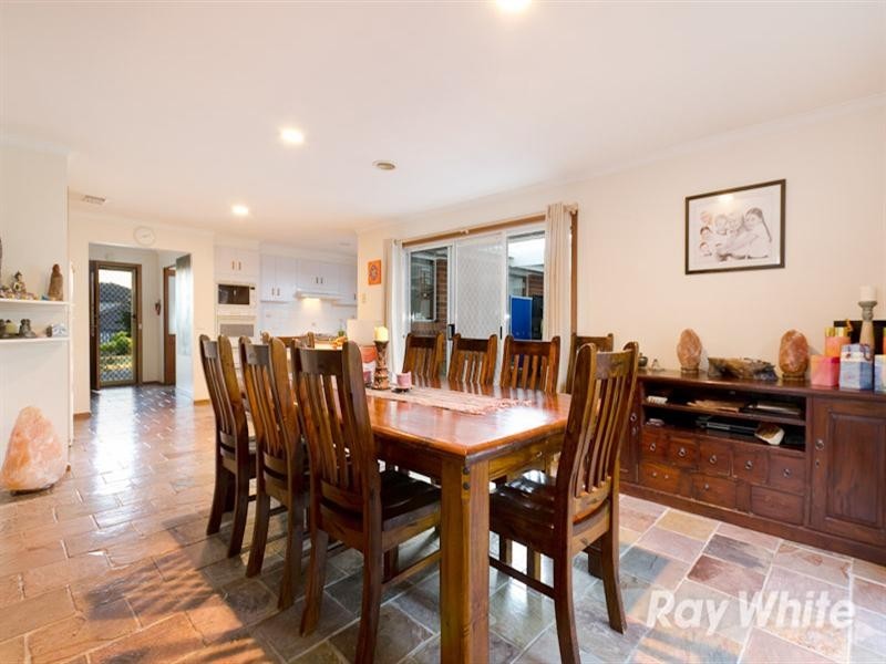 73 Wensleydale Drive, Mornington VIC 3931