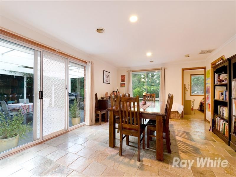 73 Wensleydale Drive, Mornington VIC 3931