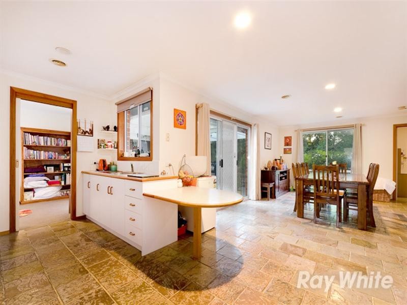 73 Wensleydale Drive, Mornington VIC 3931