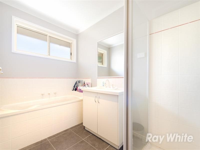 24 Wensleydale Drive, Mornington VIC 3931