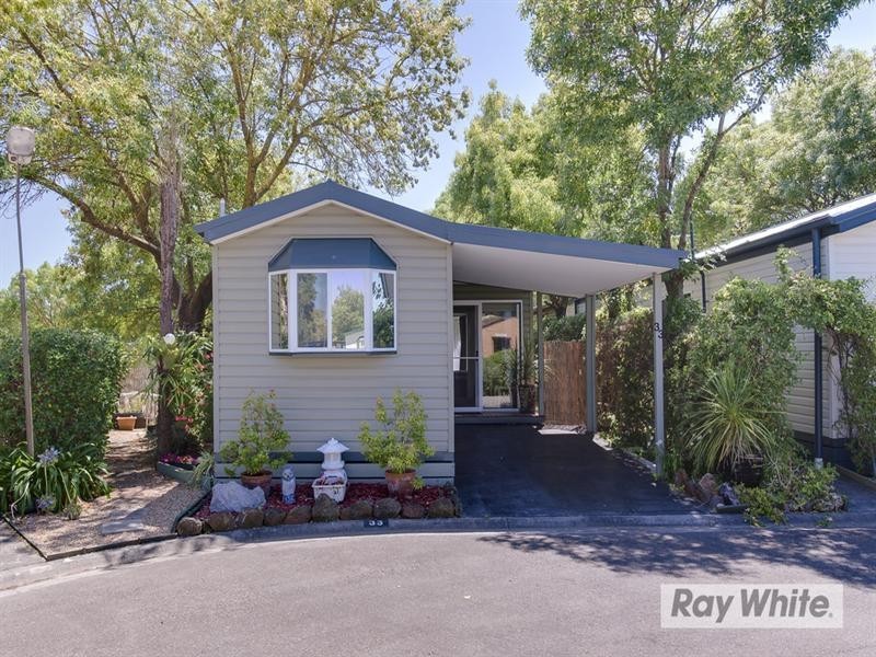 33/98 Bungower Road, Mornington VIC 3931