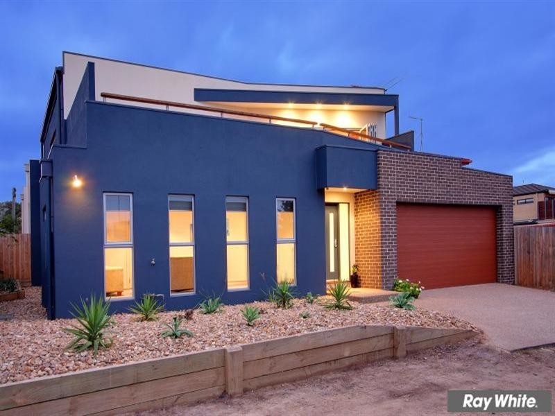 7 Sailing Lane, Mornington VIC 3931