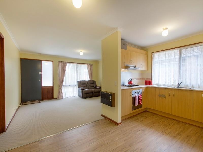 8 Elanora Court, Mornington VIC 3931