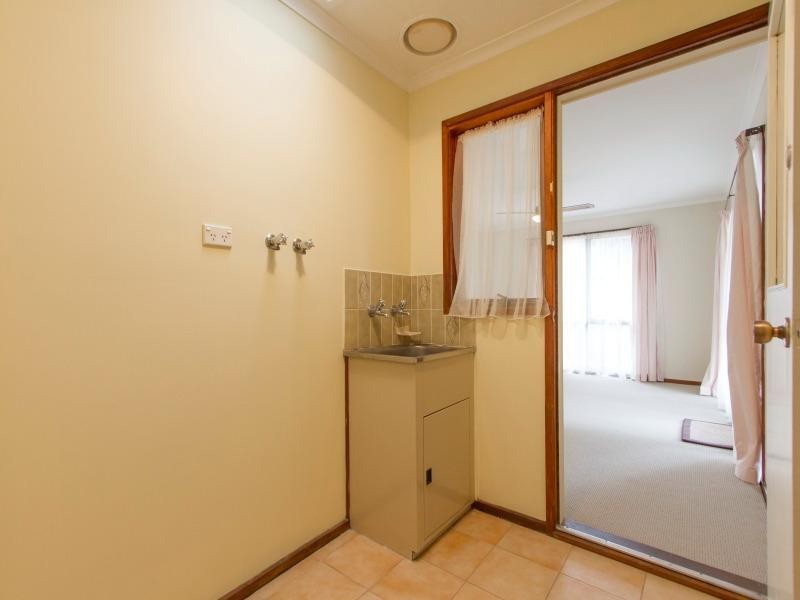 8 Elanora Court, Mornington VIC 3931