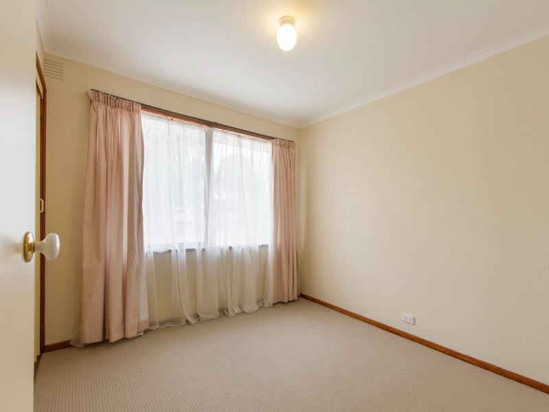 8 Elanora Court, Mornington VIC 3931