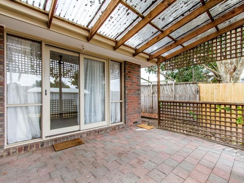 8 Elanora Court, Mornington VIC 3931