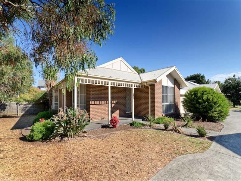 2/7-9 Carol Street, Mornington VIC 3931