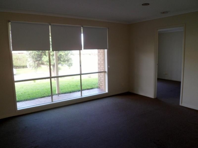 18 Settlers Way, Mount Martha VIC 3934