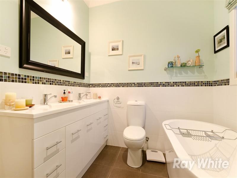 26 Adelaide Street, Mornington VIC 3931