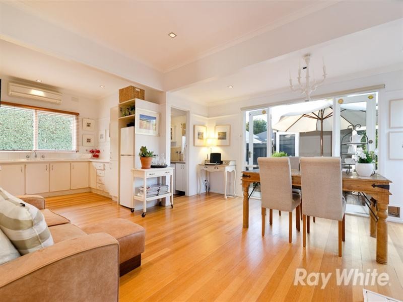 25A Seaview Avenue, Mornington VIC 3931