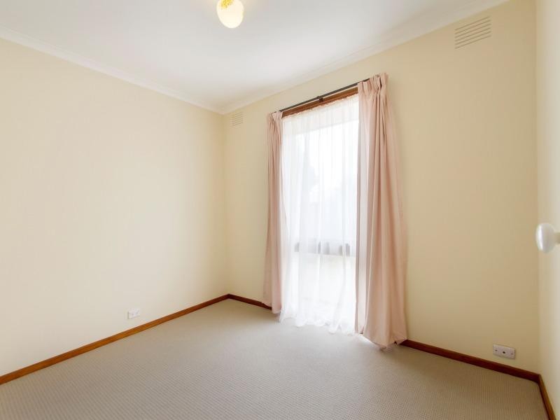 8 Elanora Court, Mornington VIC 3931