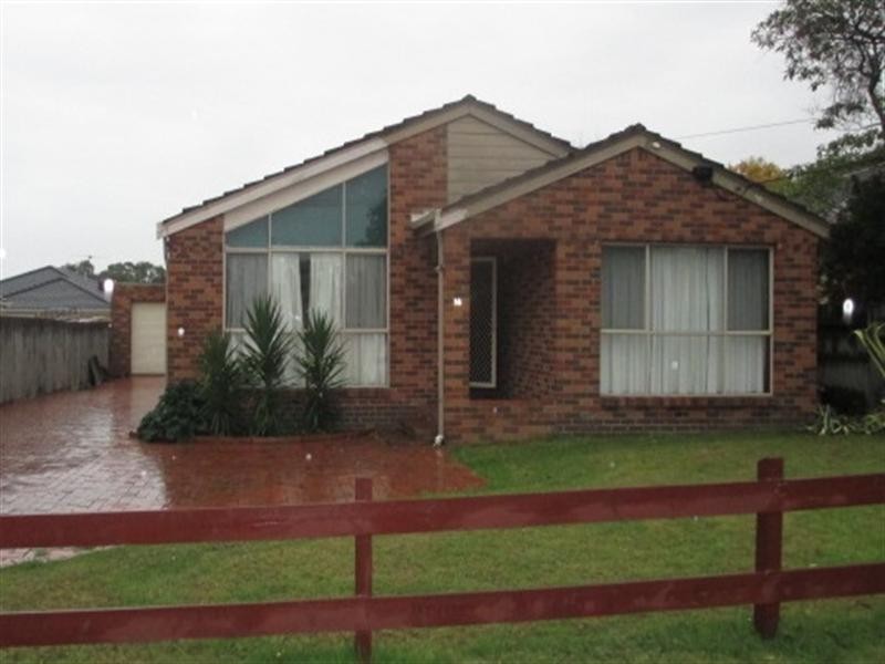 1/16 Swansea Grove, Mornington VIC 3931