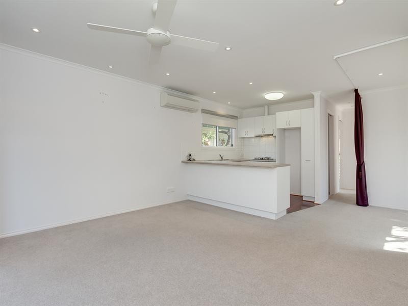 112/98 Bungower Road, Mornington VIC 3931