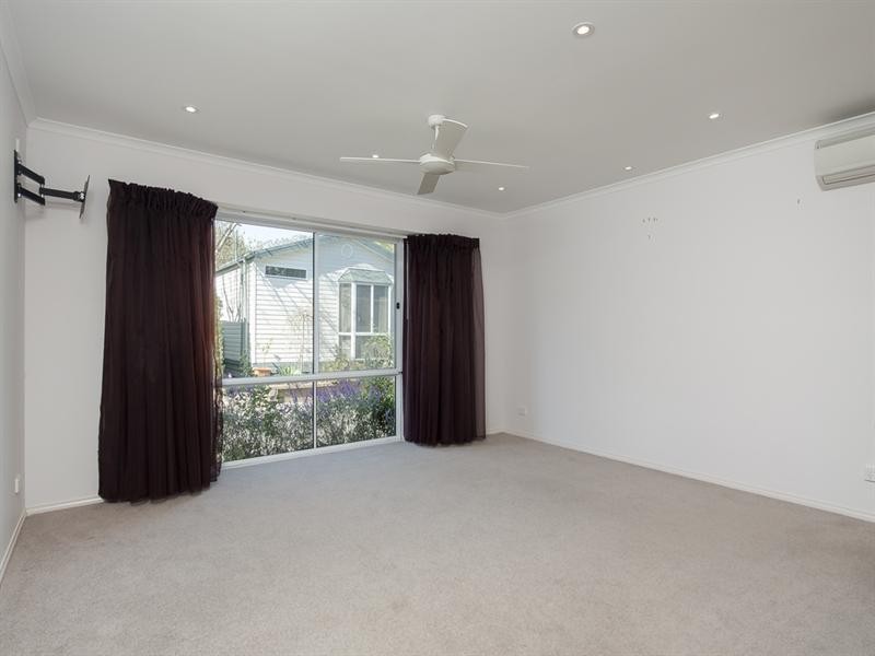 112/98 Bungower Road, Mornington VIC 3931