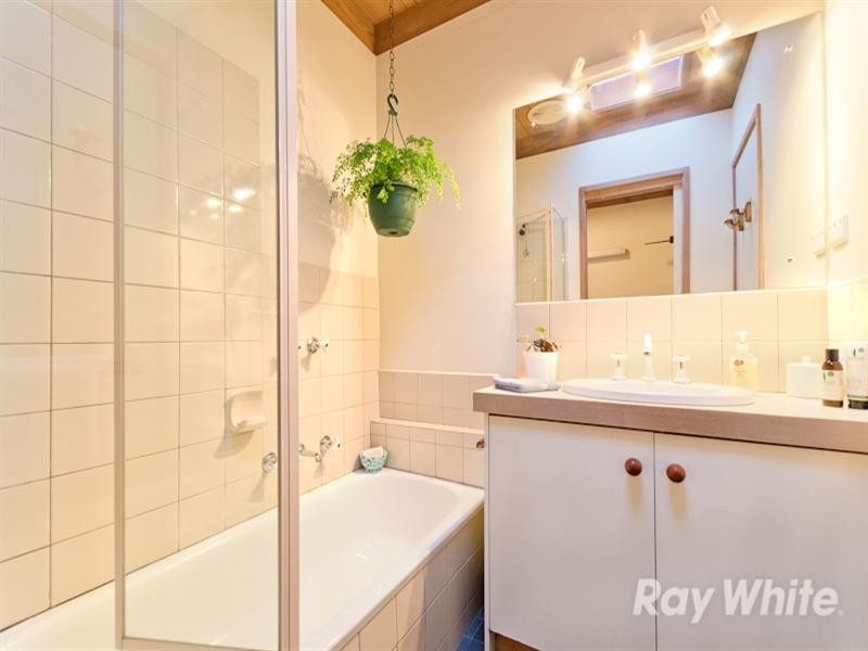 558 Esplanade, Mount Martha VIC 3934