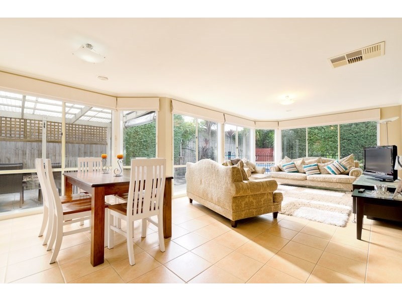 22 Waltham Drive, Mornington VIC 3931