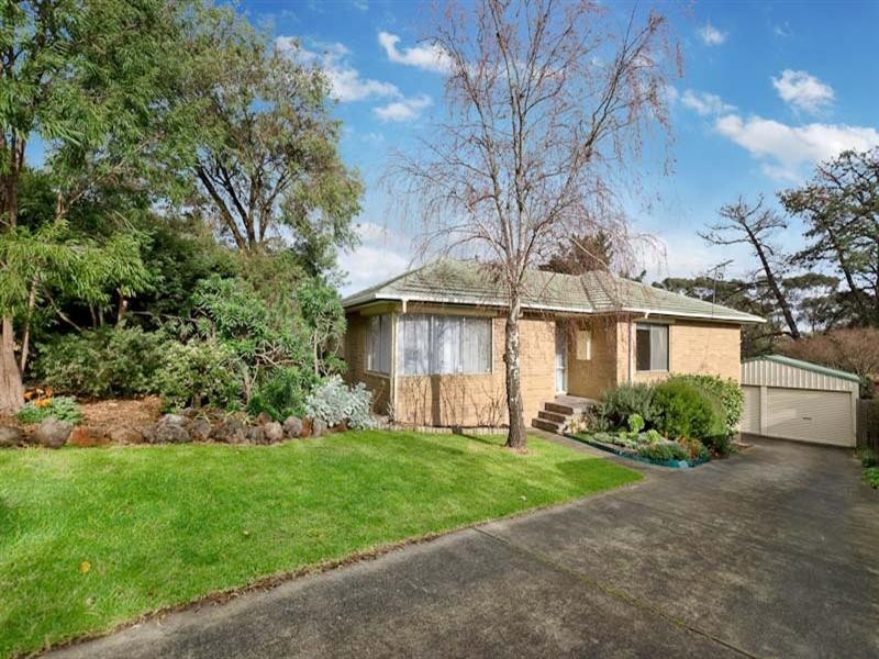 77 Richardson Drive, Mornington VIC 3931