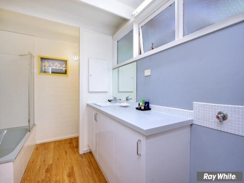 2/18 Separation Street, Mornington VIC 3931