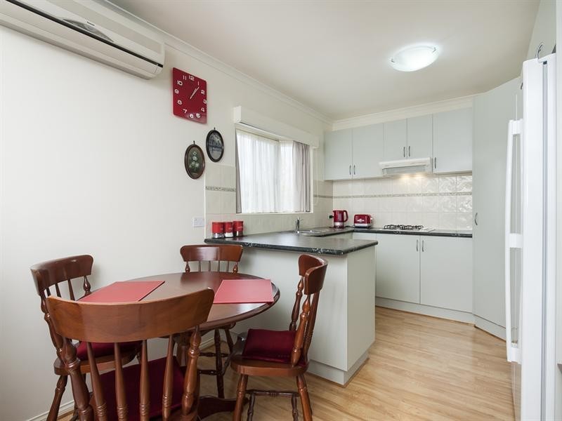 29/98 Bungower Road, Mornington VIC 3931