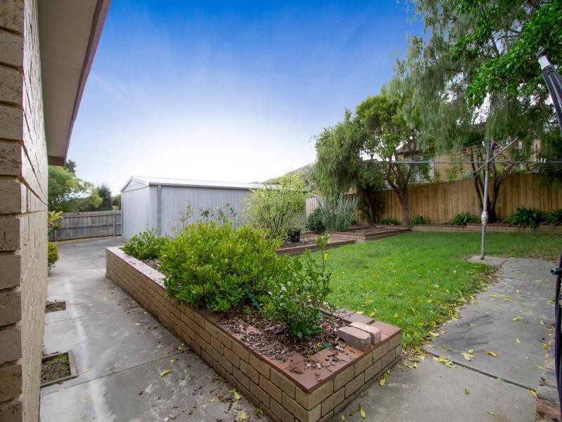 100 Herbert Street, Mornington VIC 3931