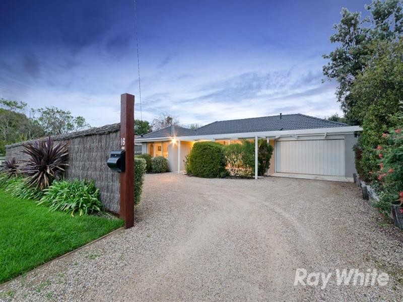 16 Bentons Road, Mount Martha VIC 3934