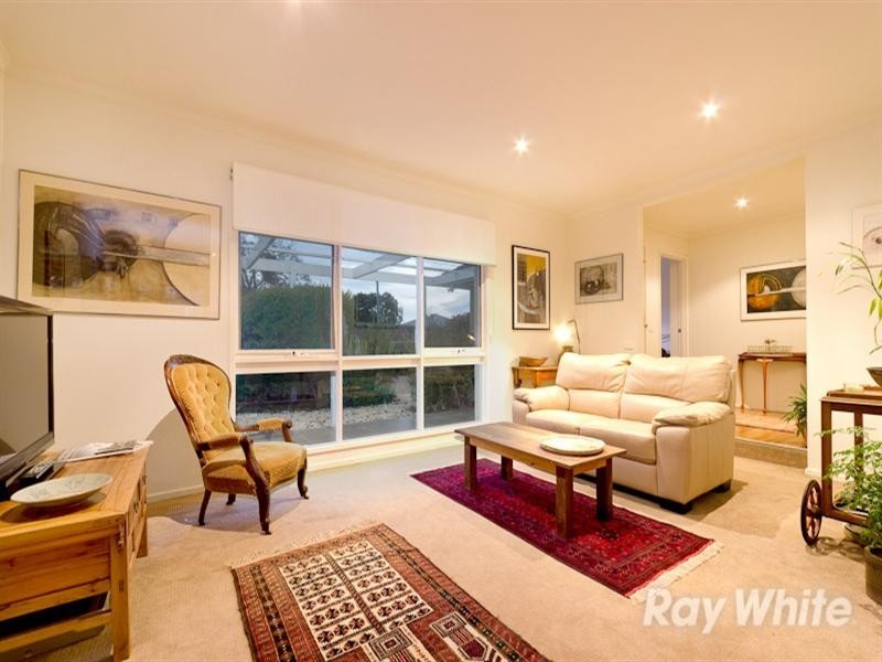 16 Bentons Road, Mount Martha VIC 3934