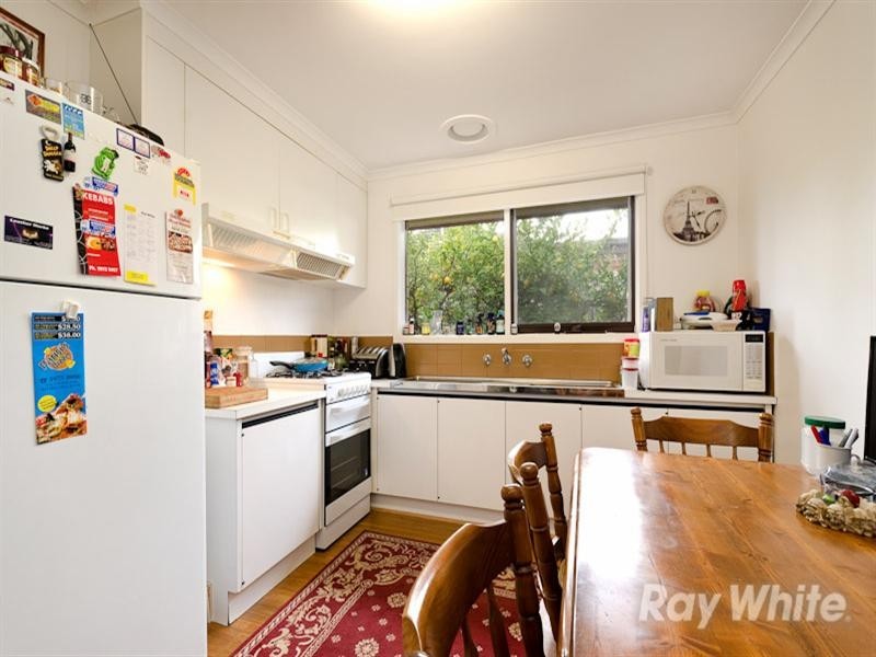 2/7 Beatty Parade, Mornington VIC 3931