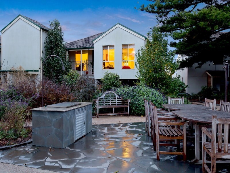 17a/77 Tanti Avenue, Mornington VIC 3931